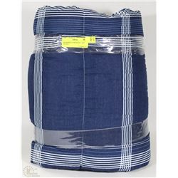 REVERSIBLE COMFORTER - SIZE DOUBLE