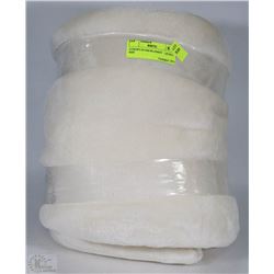 LUXURY PLUSH BLANKET  - QUEEN SIZE