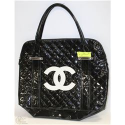 REPLICA CHANEL PURSE WITH WHITE LOGO