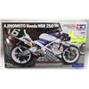Image 1 : 1990 HONDA NSR 250 MODEL KIT - 1:12 SCALE