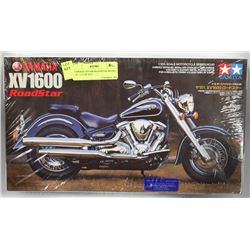 YAMAHA XV1600 ROADSTAR MODEL KIT - 1:12 SCALE