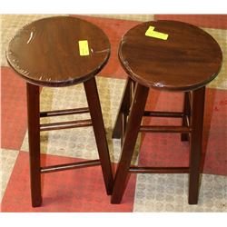 SET OF 2 NEW SOLID WOOD BARSTOOLS - 24"