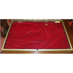 DESKTOP GLASS DISPLAY CASE