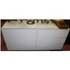 Image 1 : 6 DRAWER DRESSER WHITE WITH GLASS TOP