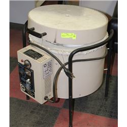 LARGE DUNCAN HOME CERAMIC OVEN/KILN