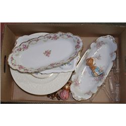 ESTATE FLAT OF FLOWER PATTERN DISHES