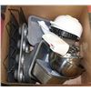 Image 1 : BOX FULL OF BAKING ACCESSORIES INCL. NEW