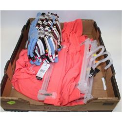 FLAT OF GIRLS SIZE MEDIUM SKIRTS AND SMALL TANKS