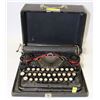 Image 1 : ANTIQUE UNDERWOOD STANDARD PORTABLE TYPEWRITER