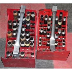 2 TRAYS OF NIPPLES 1/2" AND 3/4"