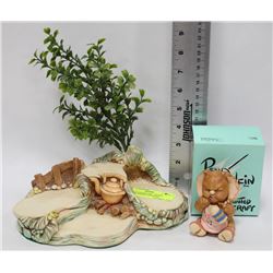 VINTAGE PENDELFIN - PICNIC STAND & PEPPER FIGURINE