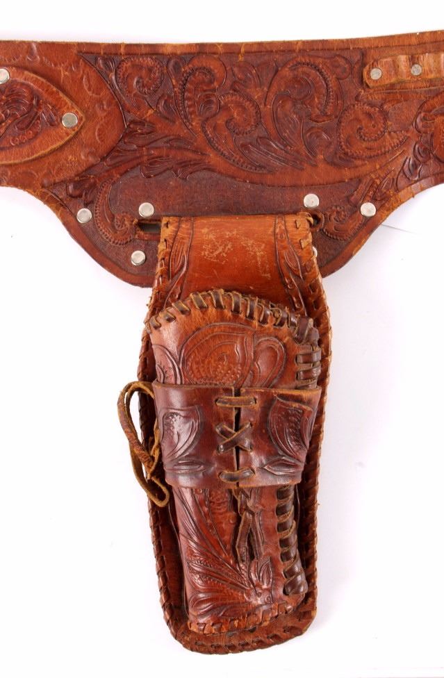 Tooled Leather Western Cowboy Gun Belt and Holster