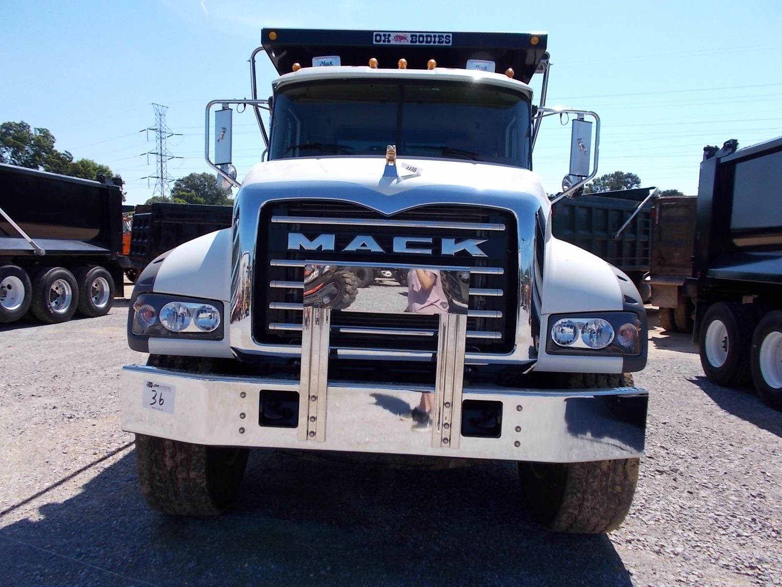 2017 MACK GRANITE GU 713 DUMP TRUCK, VIN/SN:1M2AX07C5HM031292 - TRI ...