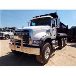2016 MACK GU713 DUMP, VIN/SN:1M2AX09C7GM025991 - TRI-AXLE, 415HP MACK MP8 ENGINE, ALLISON A/T, ENGIN