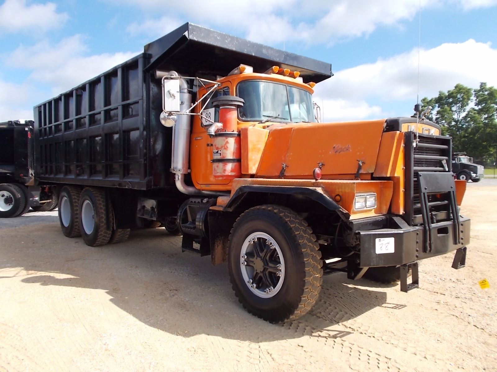 1991 MACK RD888SX DUMP, VIN/SN:1M2P282C8MM001387 - T/A, MACK E7-350 ...