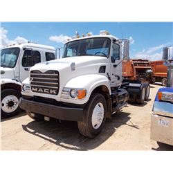 2005 MACK CV713 TRUCK TRACTOR, VIN/SN:1M2AG11Y25M022152 - T/A, CMT-300 ENGINE, 10 SPD TRANS, 219'' W