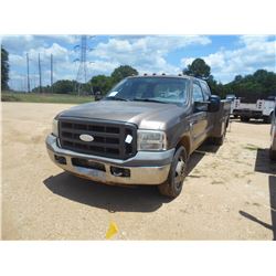 2005 FORD F350XL SERVICE TRUCK, VIN/SN:1FDWW36P25EA88876 - CREW CAB, POWER STROKE DIESEL ENGINE, A/T