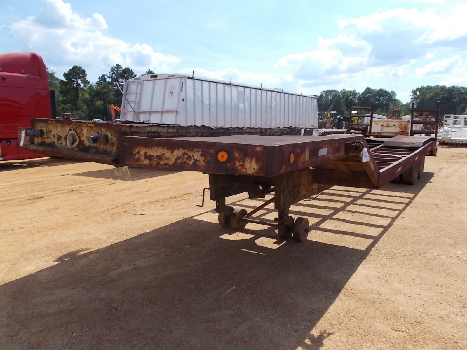 LOWBOY TRAILER, T/A, 36' LENGTH, 108" WIDTH, MOTOR GRADER RAMPS