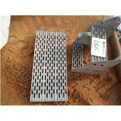 ALUM STEP & DECK PLATE