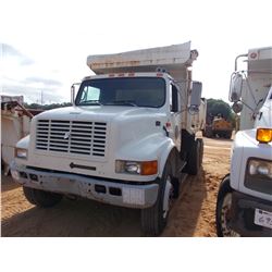 1995 INTERNATONAL 4900 DUMP, VIN/SN:1HTSHAAR7SH666185 - DT466 ENG, A/T, 40K REARS, WALING BEAM SUSP,