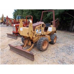 CASE 460 TRENCHER, VIN/SN:JAF0163910 - ROLL BAR, METER READING 2,190 HOURS