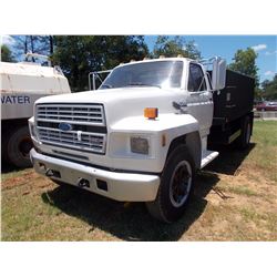 1993 FORD F700 WATER TRUCK, VIN/SN:1FDNK74C2PVA10986 - S/A , FORD DIESEL ENGINE, 5 & 2 SPD TRANS, WA