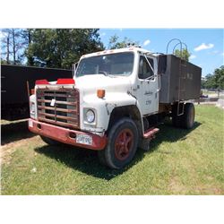 1985 INTERNATIONAL S1700 WATER TRUCK, VIN/SN:1HTLCXL2FHA52653 - IHC DIESEL ENGINE, 5 SPD TRANS, WATE