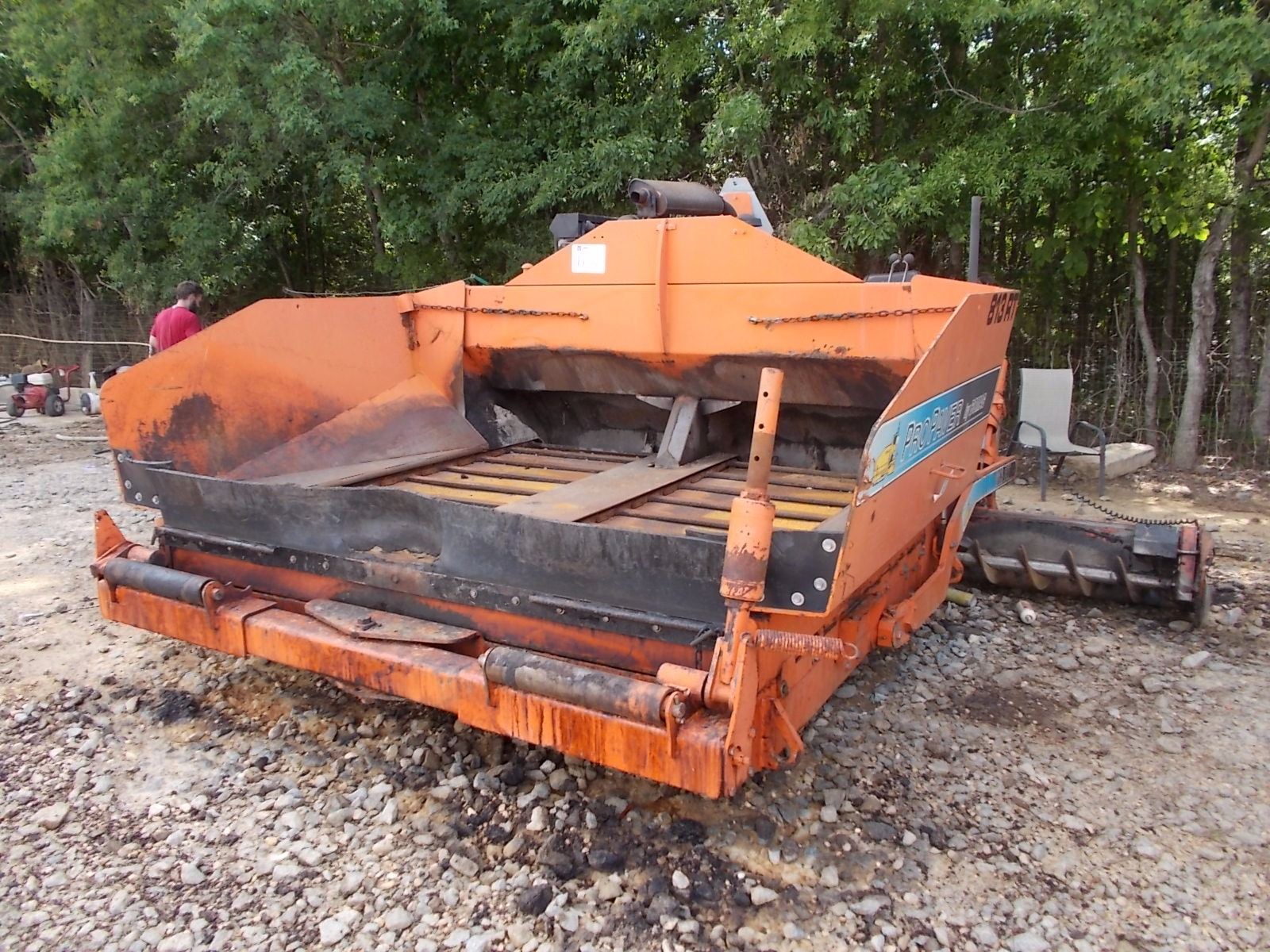 GILCREST PRO PAVER 813RT ASPHALT PAVER, VIN/SN23302 ISUZU DEISEL ENGINE, 8'6''14' SCREED, METER