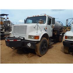 1992 INTERNATIONAL 4700 ASPHALT DISTRIBUTOR TRUCK, VIN/SN:1HTSCPEN7NH431200 - S/A, IHC DIESEL ENGINE