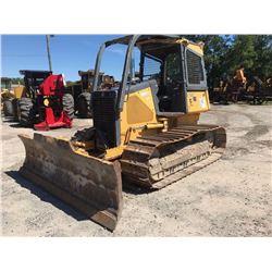 2005 JOHN DEERE 650J LGP CRAWLER TRACTOR, VIN/SN:107890 - 6 WAY BLADE, CANOPY, 24" SBG, U/C 85%, MET