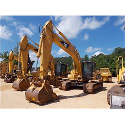 2006 CAT 322CL HYDRAULIC EXCAVATOR, VIN/SN:HEK01231 - 9' STICK, 40" BUCKET, THUMB, ECAB W/AIR, METER