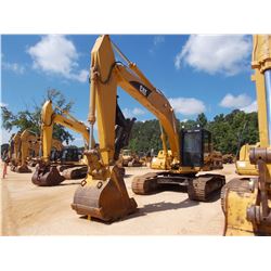 CAT 322BL HYDRAULIC EXCAVATOR, - 9' 6" STICK, 42" BUCKET, THIMB, ECAB W/AIR, METER READING 7,347 HOU