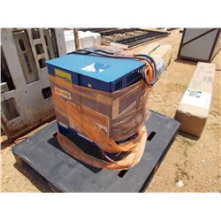 CROWN RC30-20-35 FORKLIFT, VIN/SN:1A233130 - ELECTRIC, 2700# CAP, PUSH PULL FORK ATTACH, 36 VOLTS BA