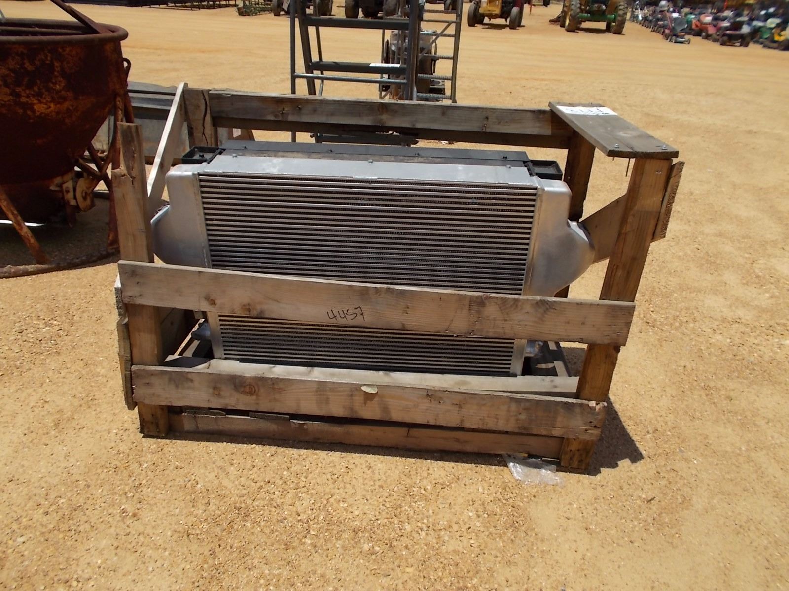 HEAVY DUTY RADIATOR