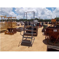 BALLYMORE ROLL AROUND LADDER