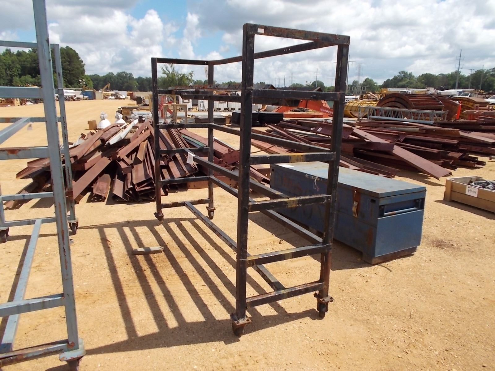 8' ROLL AROUND STORAGE RACK