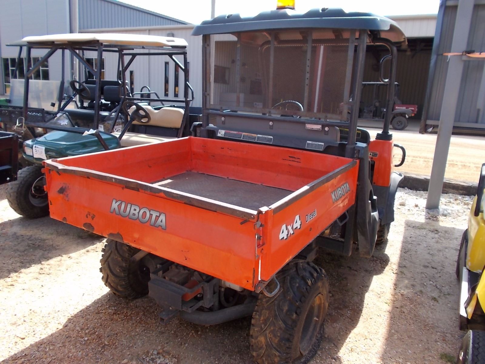 KUBOTA 900 SIDE BY SIDE ATV VIN/SN37583 4X4, DIESEL ENGINE, CANOPY