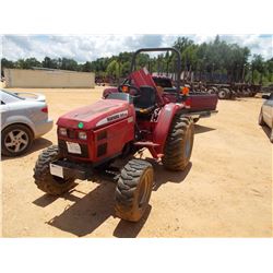 MAHINDRA 2615 FARM TRACTOR, VIN/SN:272034 - MFWD, PTO, 3 PTH, ROLL BAR, 15-19.5 TIRES, METER READING