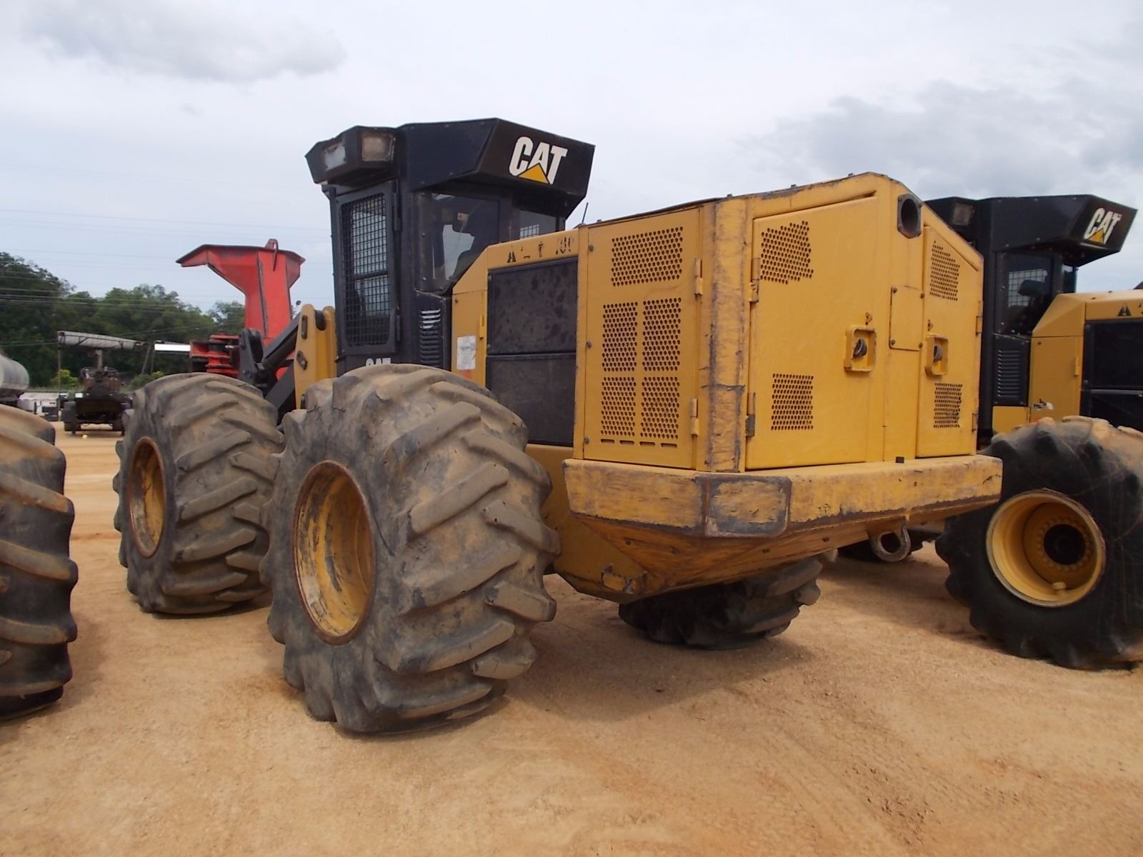 CAT 573C FELLER BUNCHER, VIN/SN:7300135 - SC-57 SAW HEAD, ECAB W/AIR ...