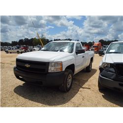 2001 CHEVROLET SILVERADO PICKUP, VIN/SN:1GECE014C17Z529857 - GAS ENGINE, A/T, ODOMETER READING 167,4