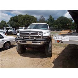 1998 DODGE RAM 1500 PICKUP, VIN/SN:1B7HF16Z6WS700177 - 4X4, V8 ENGINE, A/T, ODOMETER READING 147,815