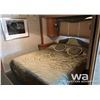 Image 17 : 2003 FLEETWOOD PACE ARROW 36 FT. MOTOR HOME