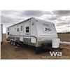 Image 2 : 2004 SPRINGDALE TRAVEL TRAILER