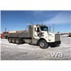 Image 2 : 2013 KENWORTH T800 TRI-DRIVE GRAVEL TRUCK