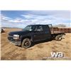 Image 1 : 2001 CHEV 3500 CREW CAB FLATDECK TRUCK