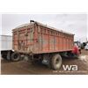 Image 3 : 1983 FORD F700 S/A GRAIN TRUCK