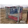 Image 1 : 2W LIVESTOCK SQUEEZE
