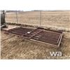 Image 1 : (3) PANEL WITH WALK THRU GATE