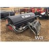 Image 4 : 2013 BOBCAT ANGLE BROOM