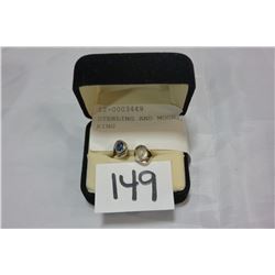 STERLING AND MOONSTONE LADIES RING